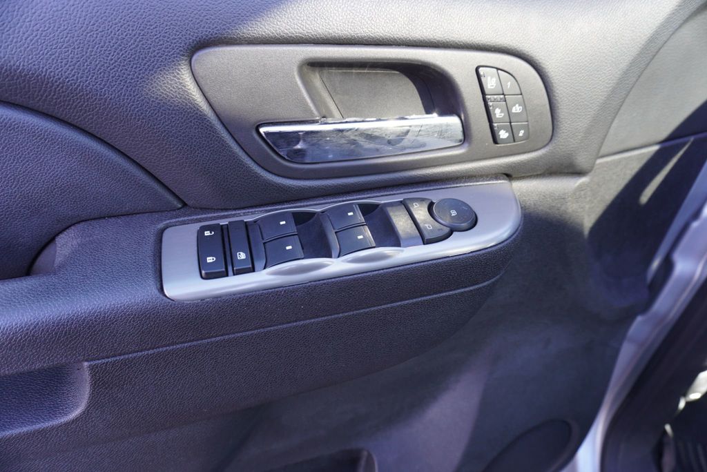 2012 Chevrolet Silverado 3500HD LTZ - 23004305 - 27