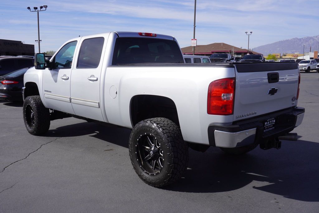 2012 Chevrolet Silverado 3500HD LTZ - 23004305 - 8