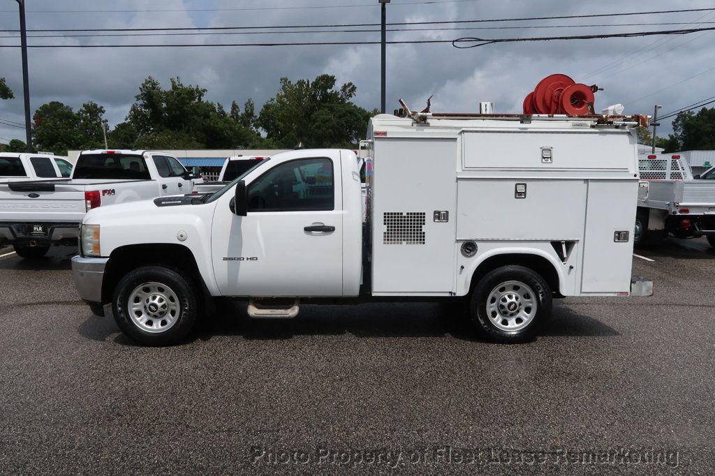 2012 Chevrolet Silverado 3500HD Silverado 3500 2WD Reg Cab Enclosed Utliity Ladder Rack  - 23073139 - 1
