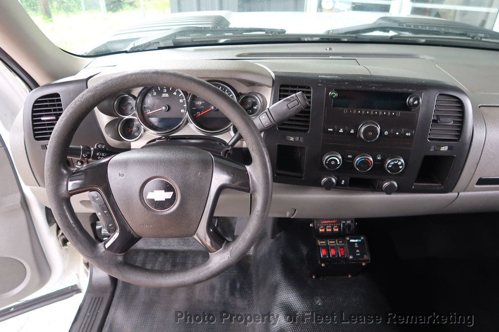 2012 Chevrolet Silverado 3500HD Silverado 3500 2WD Reg Cab Enclosed Utliity Ladder Rack  - 23073139 - 19