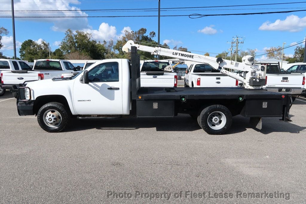 2012 Chevrolet Silverado 3500HD Silverado 3500 4WD Reg Cab 12' Flatbed Crane  - 22643310 - 1