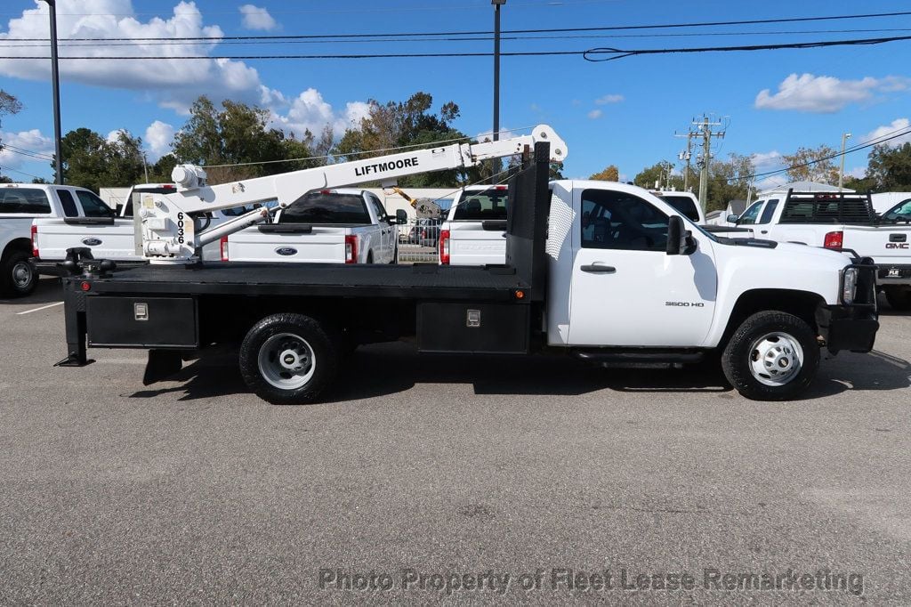 2012 Chevrolet Silverado 3500HD Silverado 3500 4WD Reg Cab 12' Flatbed Crane  - 22643310 - 5