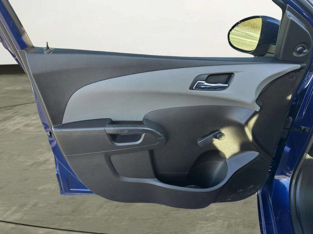 2012 Chevrolet Sonic 4dr Sedan LS 2LS - 22968921 - 9