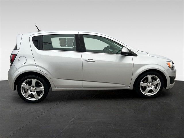 2012 Chevrolet Sonic 5dr Hatchback LTZ 2LZ - 22973821 - 5