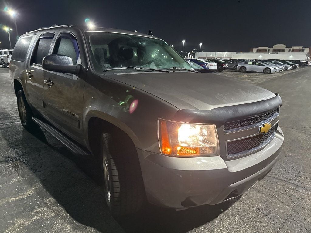 2012 Chevrolet Suburban 4WD 4dr 1500 LT - 22968871 - 5