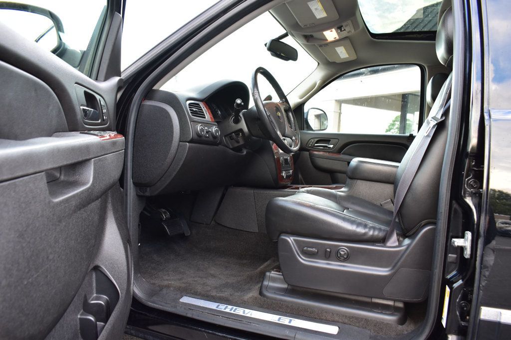 2012 Chevrolet Suburban 4WD 4dr 1500 LTZ - 23069846 - 15