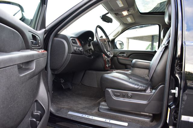 2012 Chevrolet Suburban 4WD 4dr 1500 LTZ - 23069846 - 15