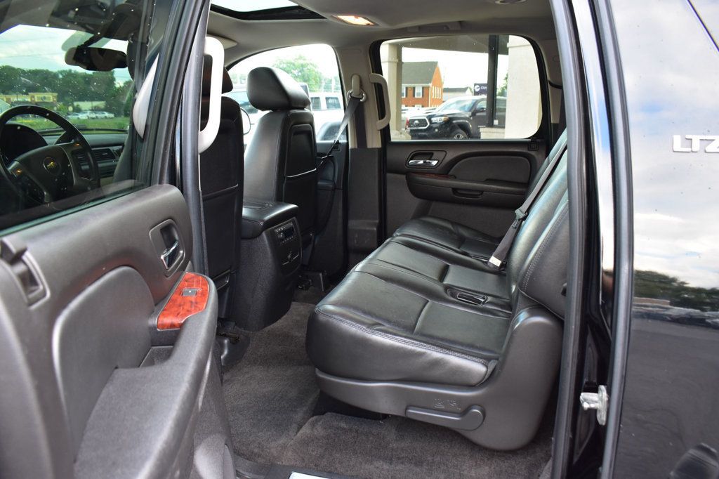 2012 Chevrolet Suburban 4WD 4dr 1500 LTZ - 23069846 - 21