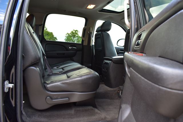 2012 Chevrolet Suburban 4WD 4dr 1500 LTZ - 23069846 - 22