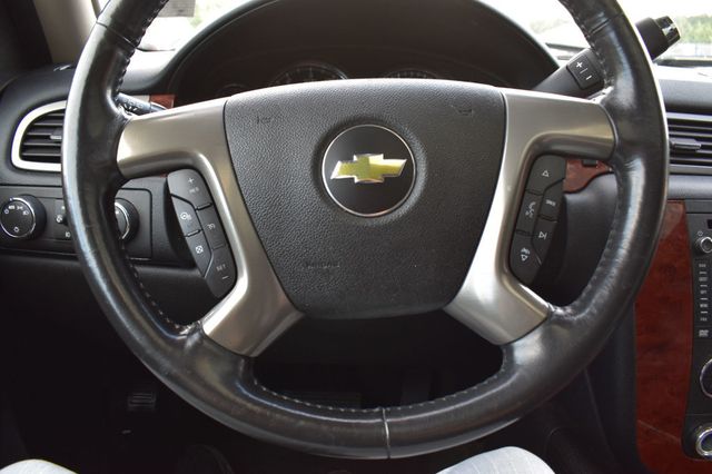 2012 Chevrolet Suburban 4WD 4dr 1500 LTZ - 23069846 - 31
