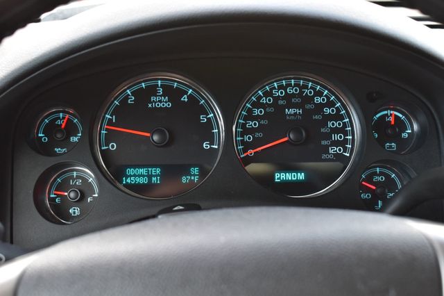 2012 Chevrolet Suburban 4WD 4dr 1500 LTZ - 23069846 - 32