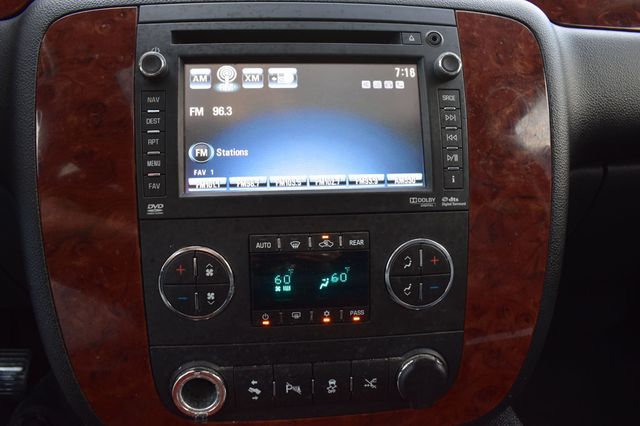 2012 Chevrolet Suburban 4WD 4dr 1500 LTZ - 23069846 - 37