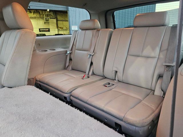 2012 Chevrolet Suburban LT 4x4 4dr SUV - 22970226 - 15