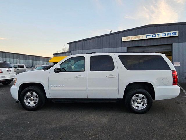 2012 Chevrolet Suburban LT 4x4 4dr SUV - 22970226 - 3