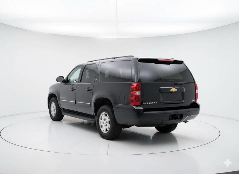 2012 Chevrolet Suburban LT 4x4 4dr SUV - 22913925 - 6
