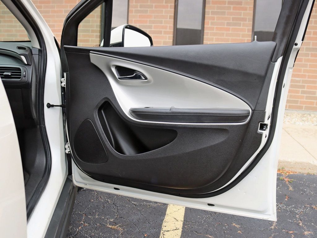 2012 Chevrolet Volt 5dr Hatchback Premium - 23081824 - 22