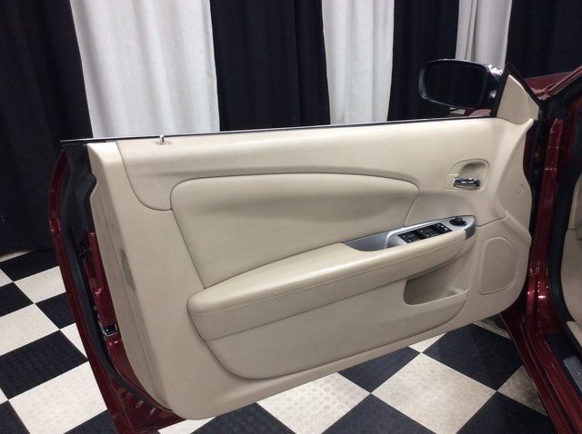 2012 Chrysler 200 Limited photo 10