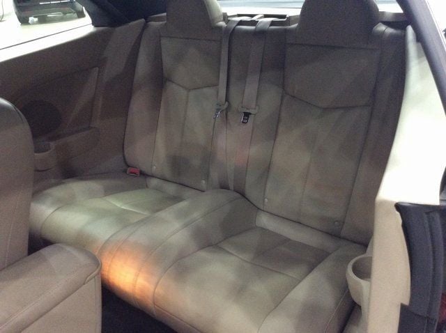 2012 Chrysler 200 Limited photo 23