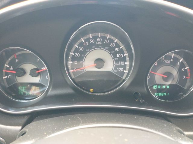 2012 Chrysler 200 4dr Sedan Limited - 23020721 - 11