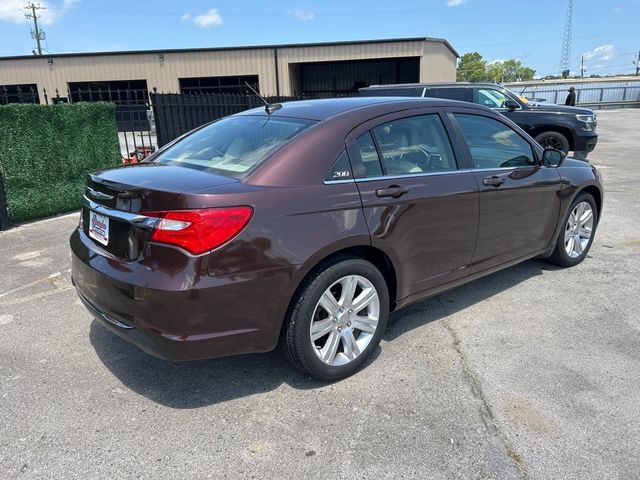 2012 Chrysler 200 4dr Sedan Touring - 23068697 - 3