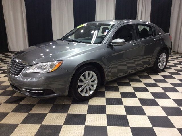 2012 Chrysler 200 4dr Sedan Touring - 22442597 - 2