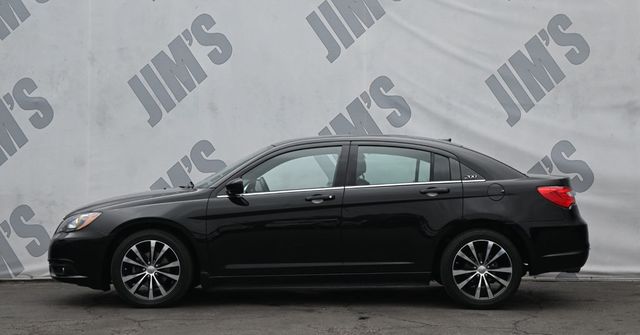 2012 Chrysler 200 Sedan S  - 22859248 - 5