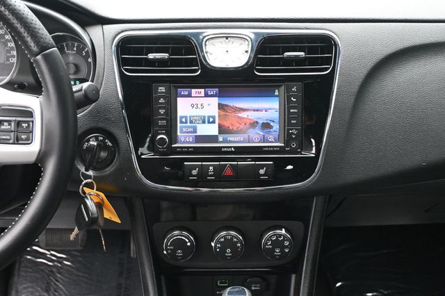 2012 Chrysler 200 Sedan S  - 22859248 - 8