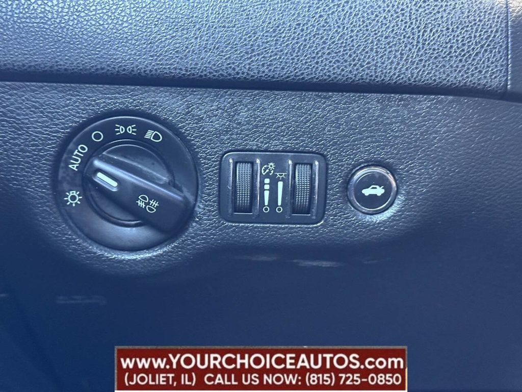 2012 Chrysler 300 4dr Sedan V6 300S RWD - 22799927 - 29