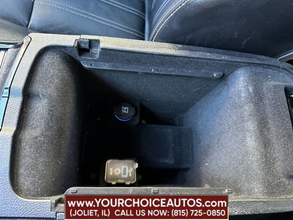 2012 Chrysler 300 4dr Sedan V6 300S RWD - 22799927 - 41