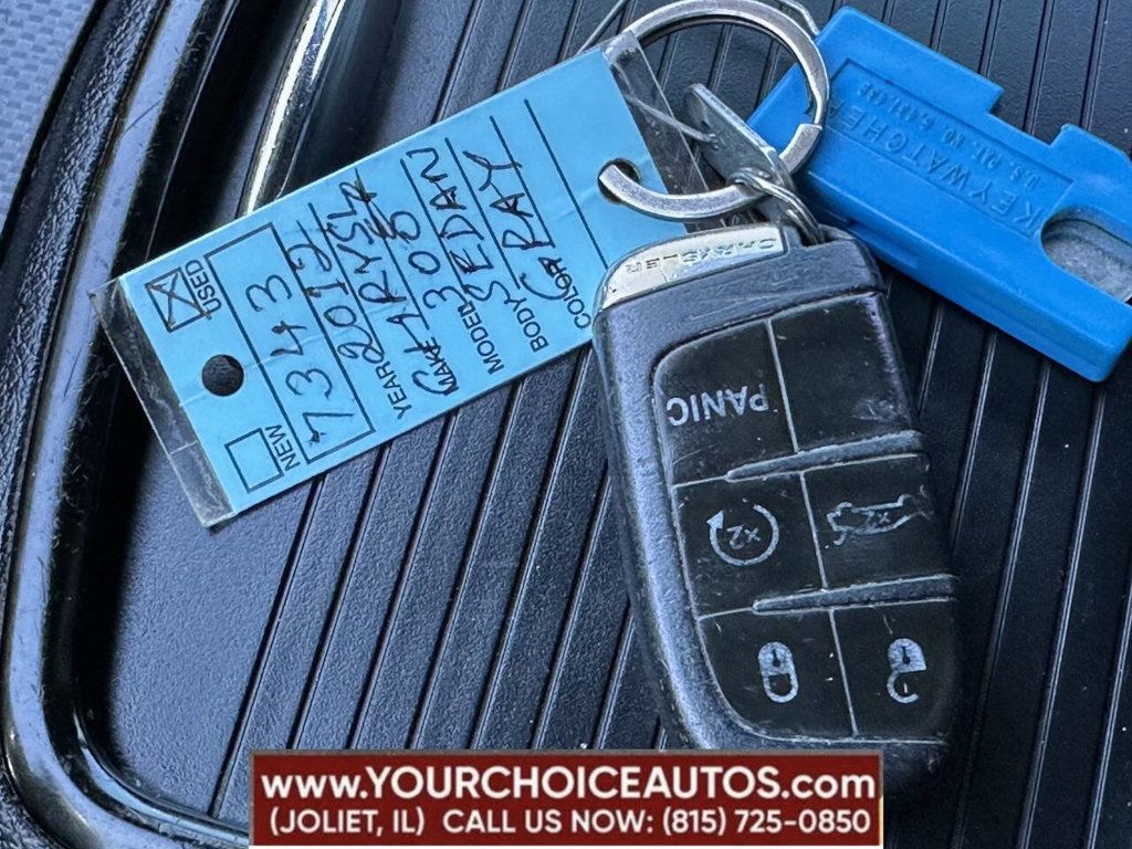 2012 Chrysler 300 4dr Sedan V6 300S RWD - 22799927 - 44