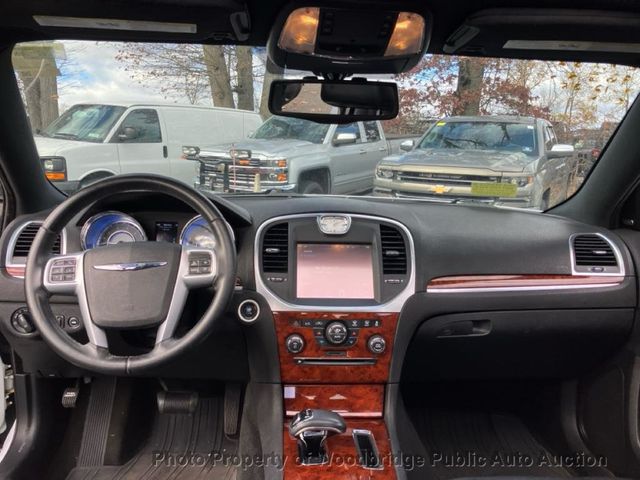 2012 Chrysler 300 4dr Sedan V6 Limited AWD - 22949916 - 7