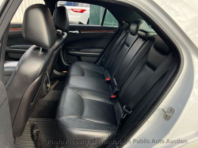 2012 Chrysler 300 4dr Sedan V6 Limited AWD - 22949916 - 8