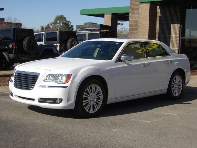 2012 Chrysler 300 Limited photo 6