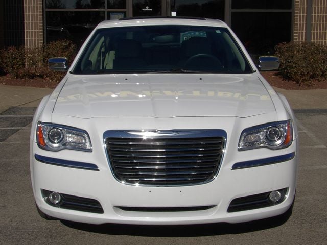 2012 Chrysler 300 Limited photo 7