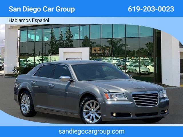 2012 Chrysler 300 4dr Sedan V6 Limited RWD - 22518556 - 0