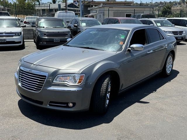 2012 Chrysler 300 4dr Sedan V6 Limited RWD - 22518556 - 9