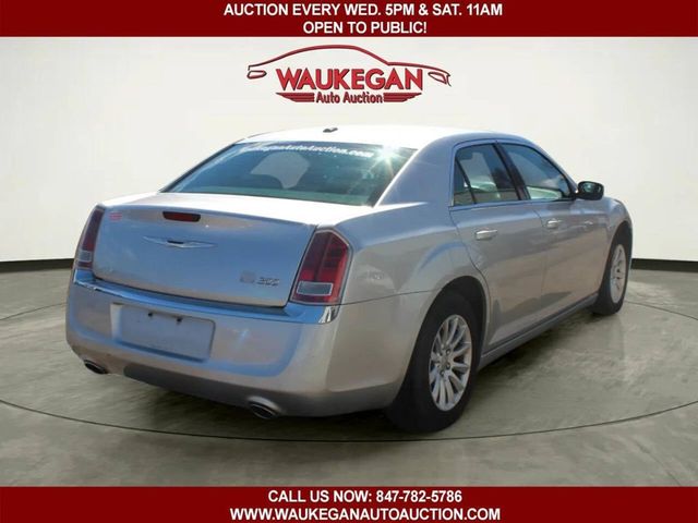 2012 Chrysler 300 4dr Sedan V6 RWD - 23006115 - 2