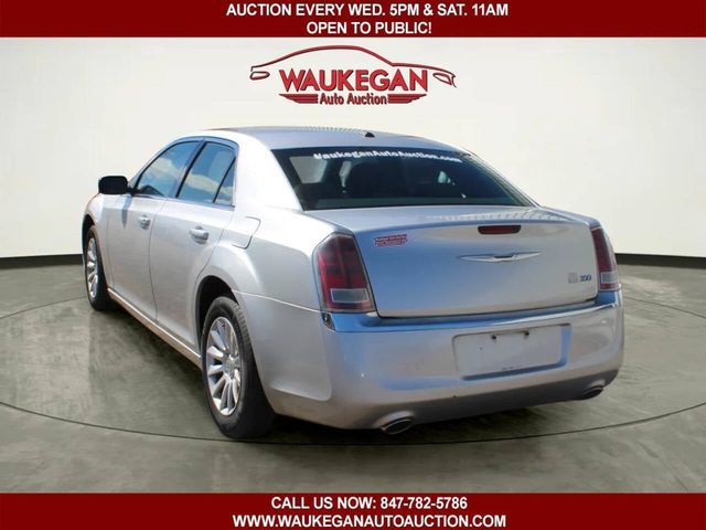 2012 Chrysler 300 4dr Sedan V6 RWD - 23006115 - 3