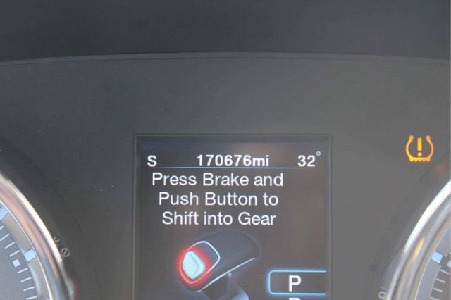 2012 Chrysler 300 4dr Sedan V6 RWD - 23006115 - 6