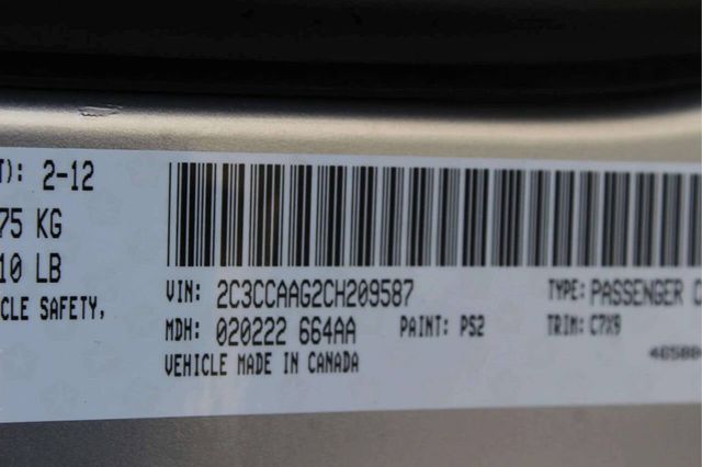 2012 Chrysler 300 4dr Sedan V6 RWD - 23006115 - 7