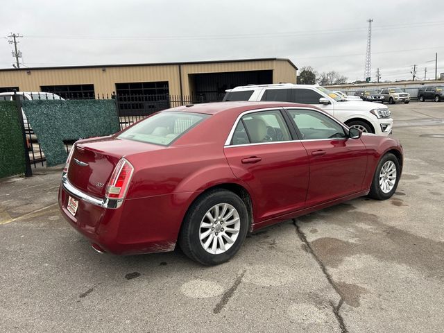 2012 Chrysler 300 4dr Sedan V6 RWD - 22954298 - 3