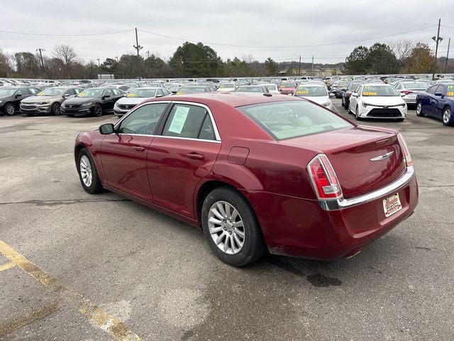 2012 Chrysler 300 4dr Sedan V6 RWD - 22954298 - 5