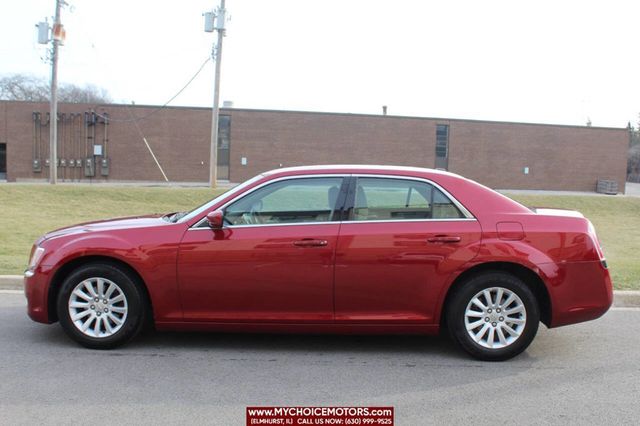 2012 Chrysler 300 4dr Sedan V6 RWD - 22711336 - 3