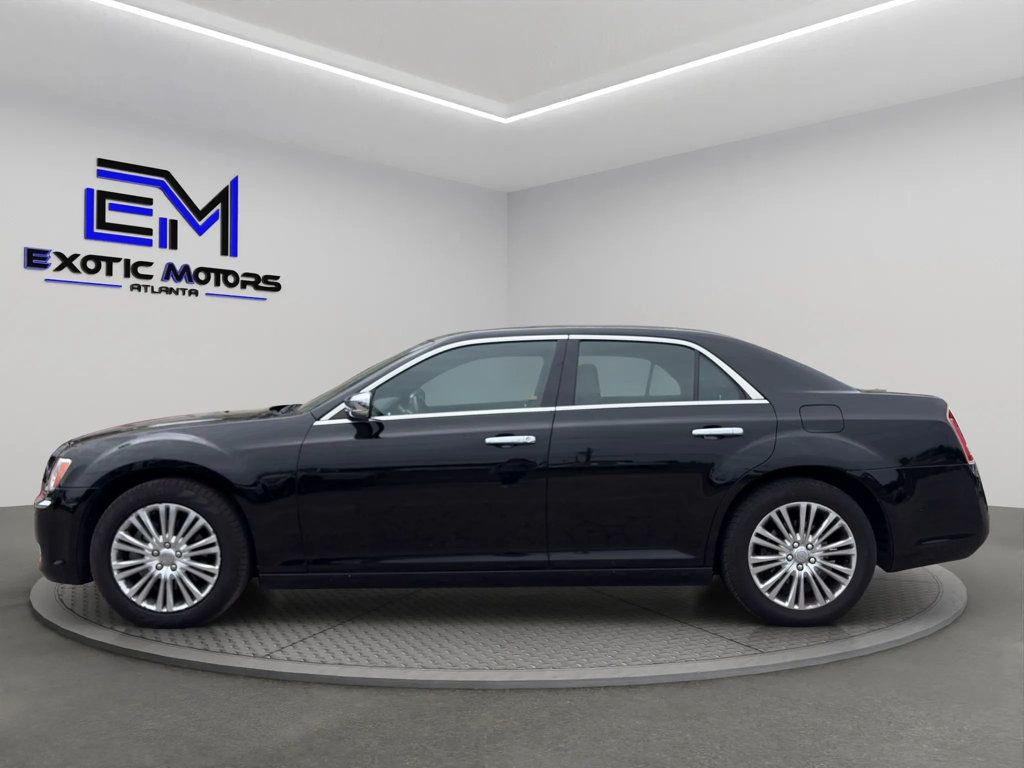 2012 Chrysler 300 4dr Sedan V8 300C AWD - 23003923 - 1