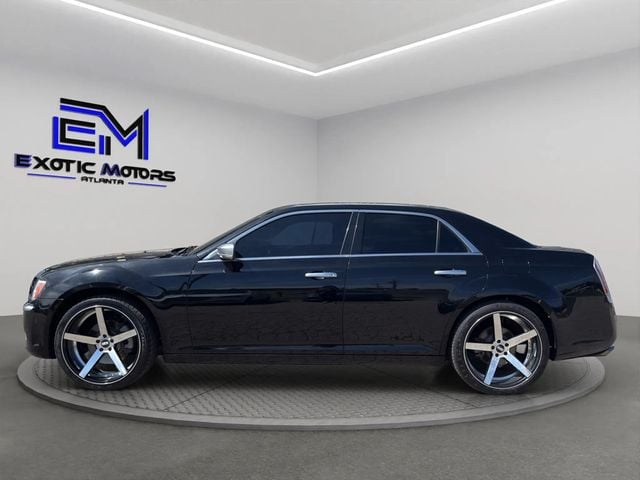 2012 Chrysler 300 4dr Sedan V8 300C Luxury Series RWD - 23020854 - 1