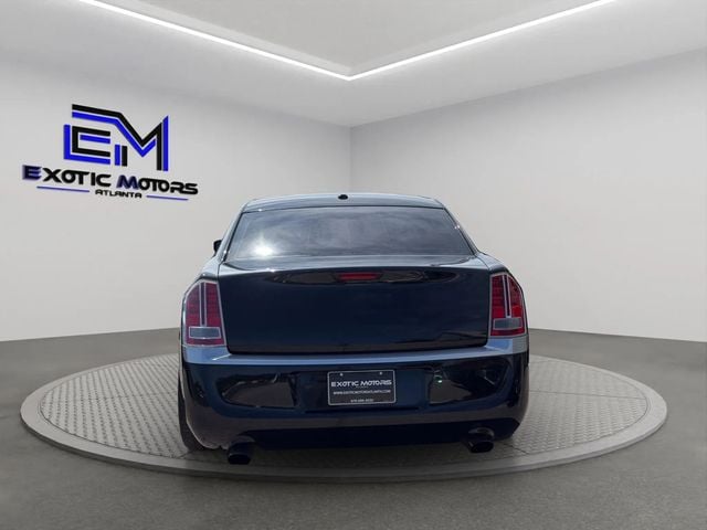 2012 Chrysler 300 4dr Sedan V8 300C Luxury Series RWD - 23020854 - 3
