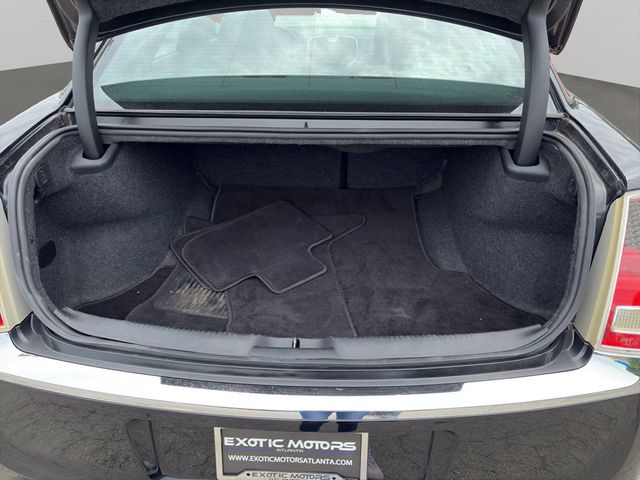 2012 Chrysler 300 V8 ENGINE, PANO ROOF, BACKUP CAM, BLUETOOTH, LEATHER SEATS!!!! - 23003923 - 25