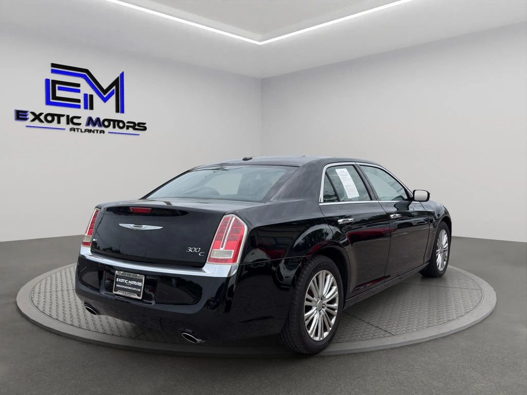 2012 Chrysler 300 V8 ENGINE, PANO ROOF, BACKUP CAM, BLUETOOTH, LEATHER SEATS!!!! - 23003923 - 4