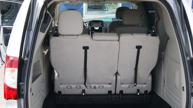 2012 Chrysler Town & Country 3 MONTH WARRANTY , JUST SERVICED , VERY CLEAN INSIDE AND OUT  - 23069418 - 42