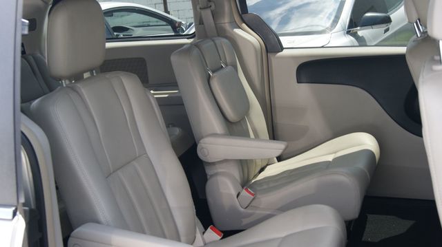2012 Chrysler Town & Country 3 MONTH WARRANTY , JUST SERVICED , VERY CLEAN INSIDE AND OUT  - 23069418 - 46